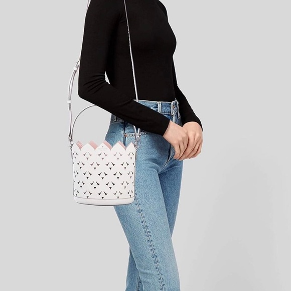 Kate Spade small white bucket bag - Picture 8 of 9
